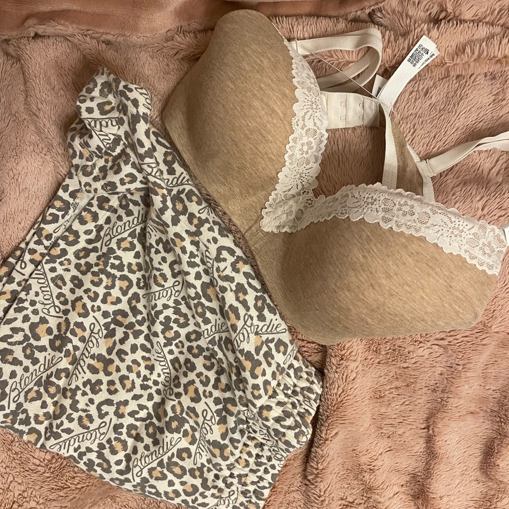 Nwt Pink brand Women's Lace Trim Bra and Leopard Print Shorts Set